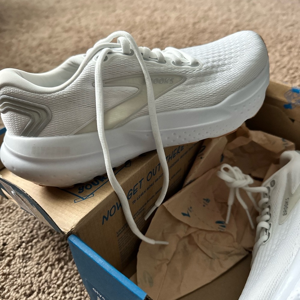 Brooks Glycerin 21 Women's White Running Shoes